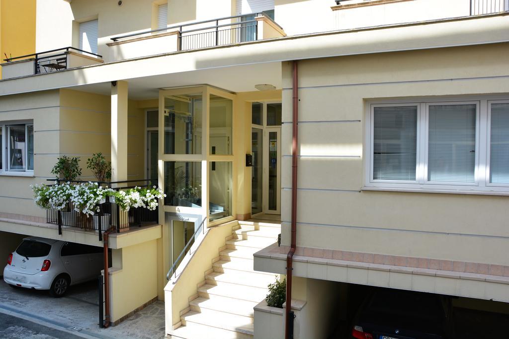 Green Residence Rimini Esterno foto